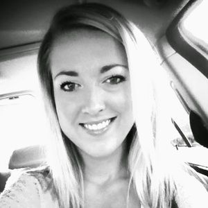 Meet your Posher, Courtney